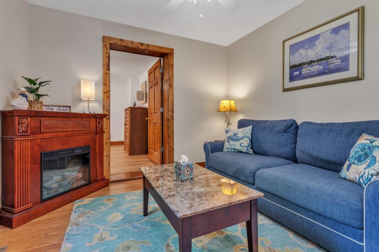 Cozy Bungalow Just Minutes From Mystic, Westerly Beaches, Boating And Casinos! Bungalow جروتون المظهر الخارجي الصورة