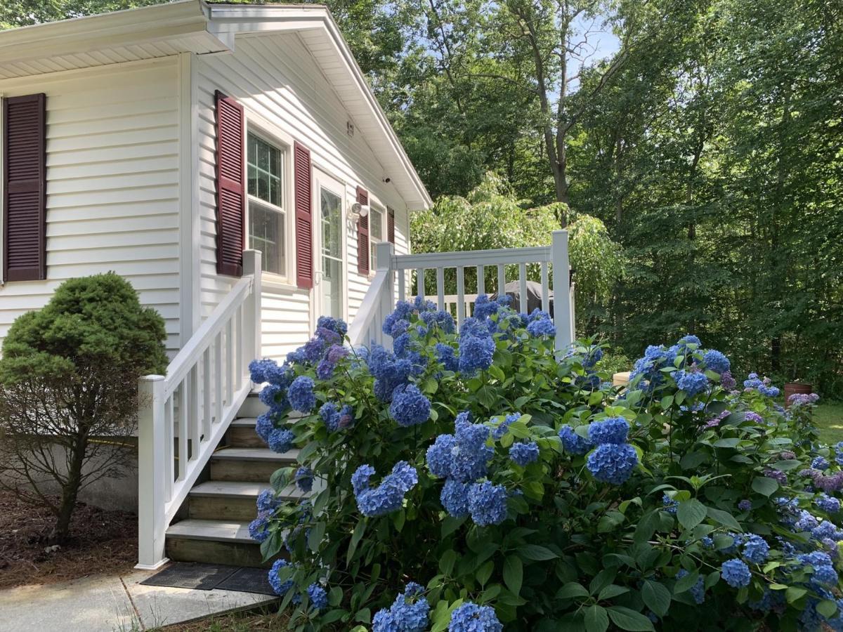 Cozy Bungalow Just Minutes From Mystic, Westerly Beaches, Boating And Casinos! Bungalow جروتون المظهر الخارجي الصورة