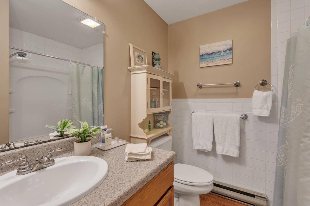 Cozy Bungalow Just Minutes From Mystic, Westerly Beaches, Boating And Casinos! Bungalow جروتون المظهر الخارجي الصورة