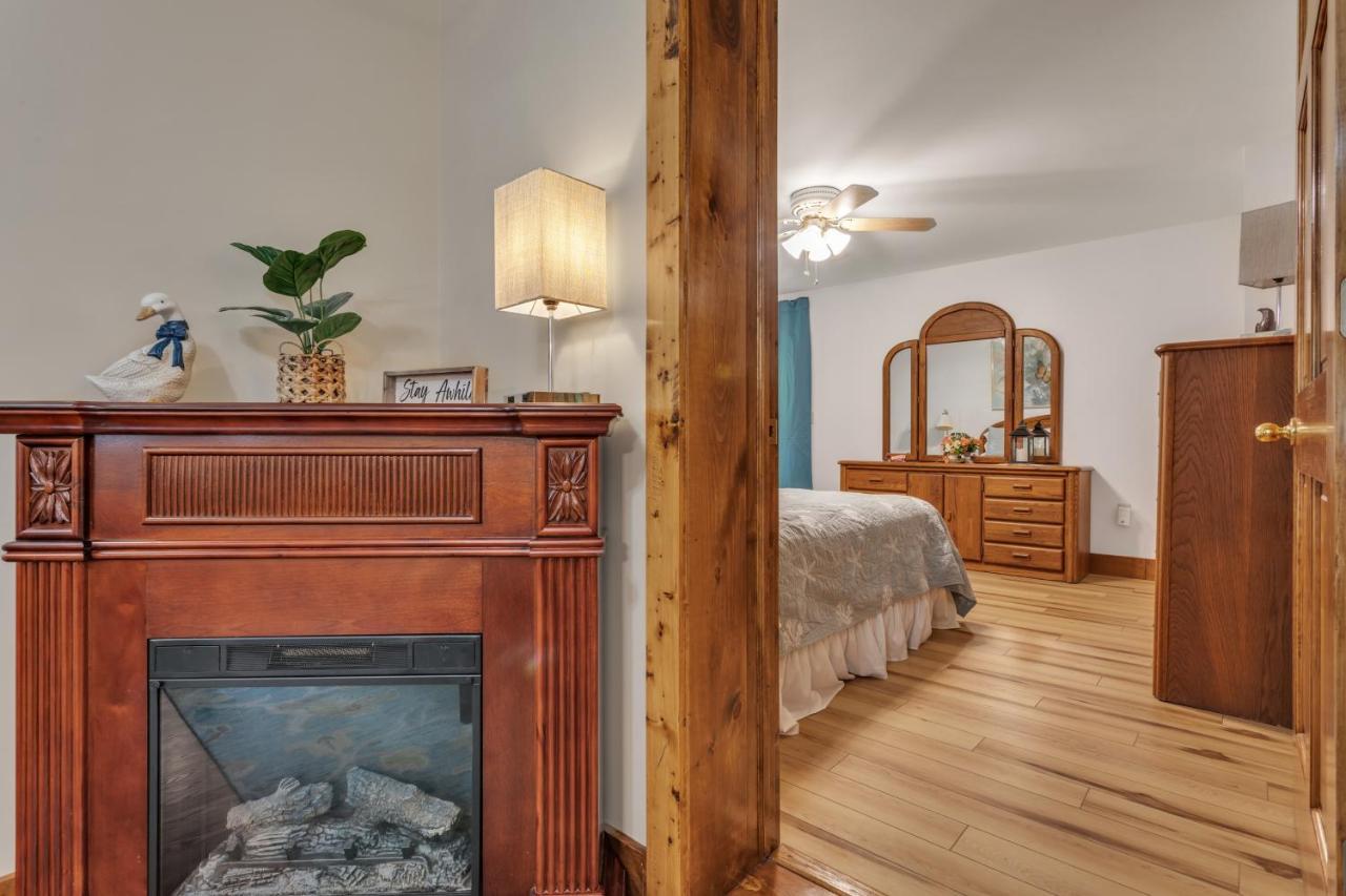 Cozy Bungalow Just Minutes From Mystic, Westerly Beaches, Boating And Casinos! Bungalow جروتون المظهر الخارجي الصورة